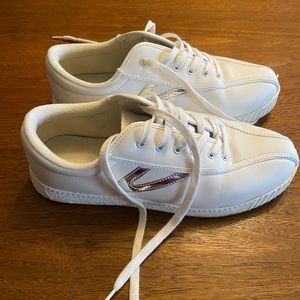 Tretorn Nylite White Leather and Metallic Silver. Size 10 women